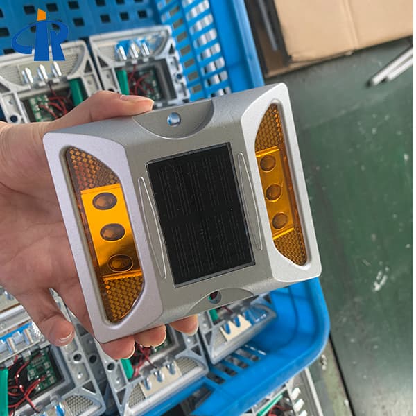 <h3>Bidirectional Synchronous Flashing Led Solar Pavement Markers </h3>
